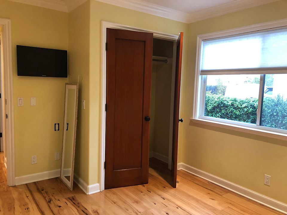 1st image of 725 W Pedregosa St #B