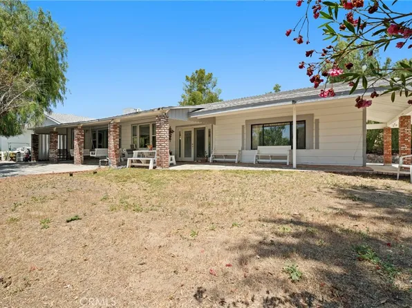 20035 Carson Ct, Saugus, CA 91390