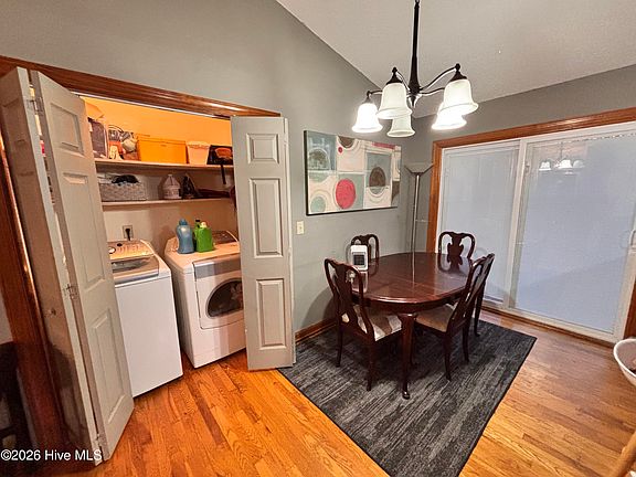 5th image of 135 Halls Pond Road