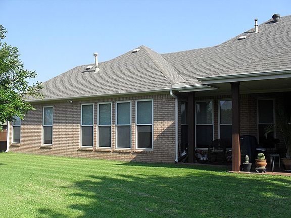 2nd image of 1306 Luna Dr