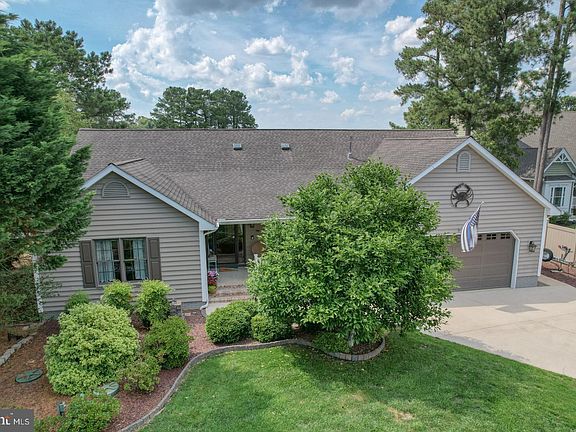 2nd image of 316 Baywinds Ct