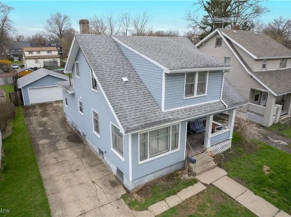 790 Oak Knoll Ave SE, Warren, OH 44484