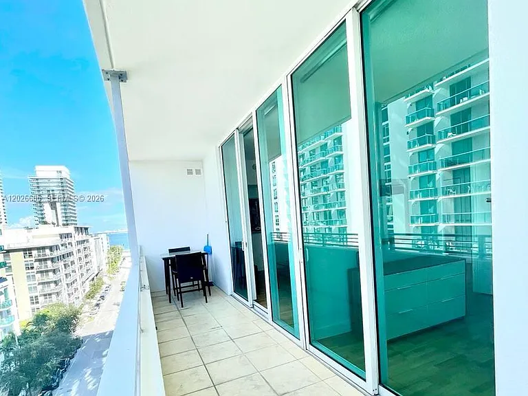 350 NE 24th St #709 — Photo 15