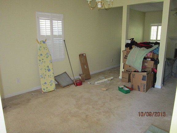 3rd image of 131 Hammond Place Cir