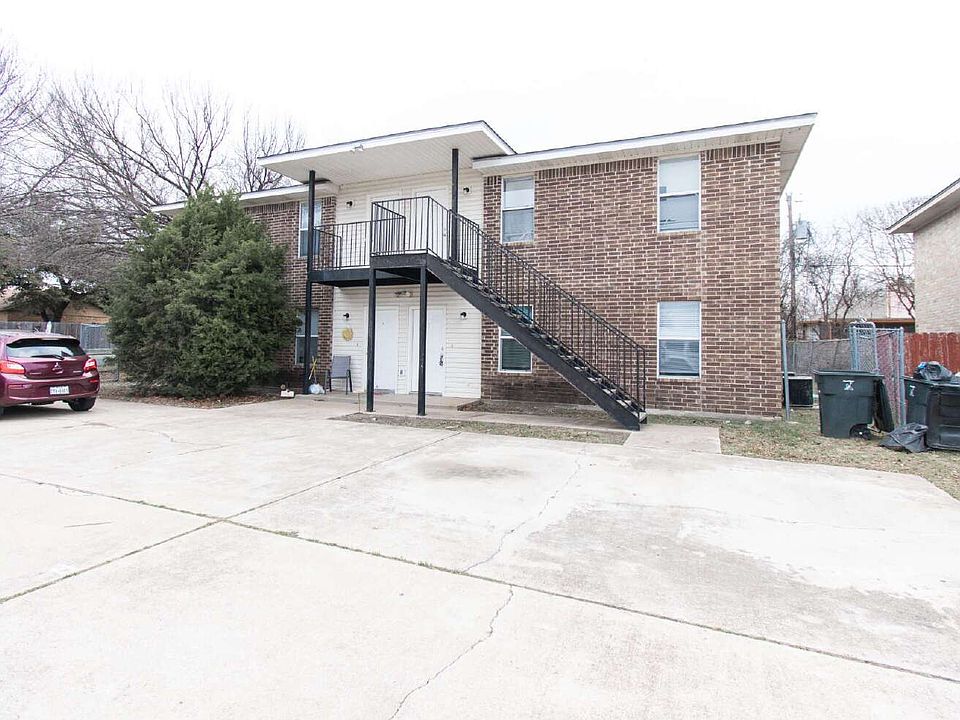 1st image of 2018 Cedarhill Dr APT C