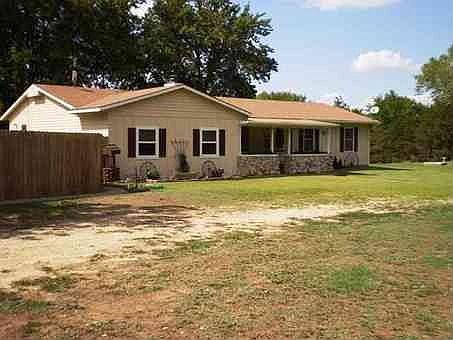 1st image of 611 N Clydesdale Dr