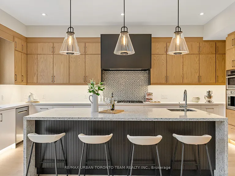 4 Drake Cres — Photo 14