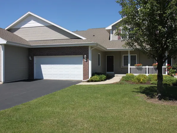 332 E Amber Dr, Whitewater, WI 53190