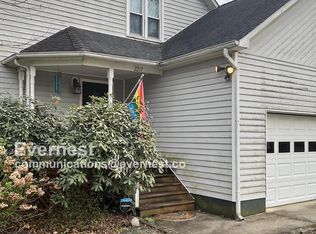 2217 Briar Glen Rd, Winston Salem, NC 27127