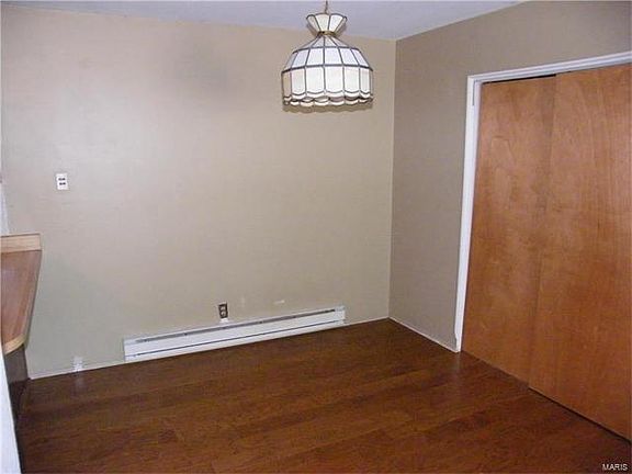5th image of 10018 S Bunker Hill Dr #G