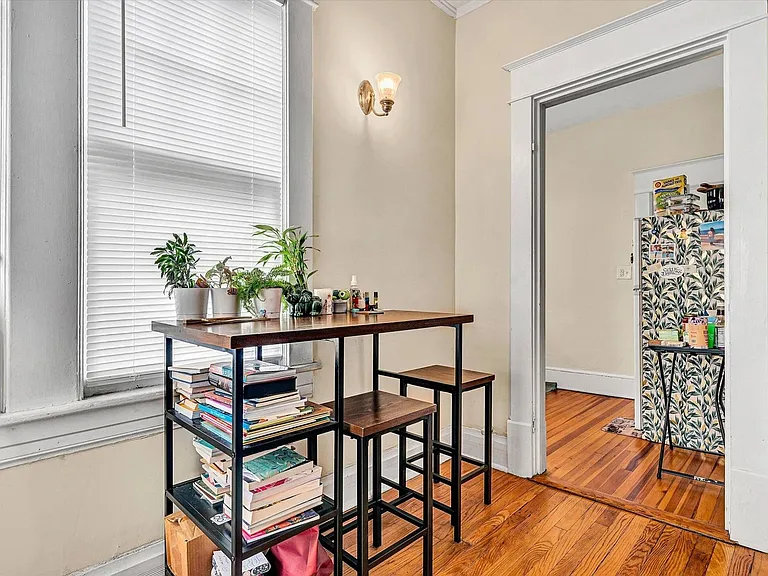 379 Walnut Ave SW — Photo 7