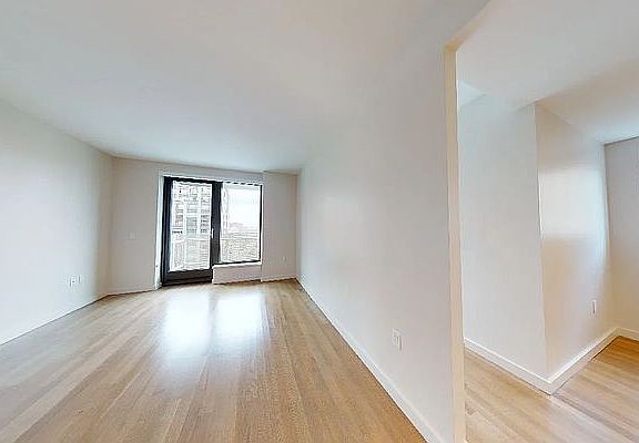 4th image of 515 E 86th St #2115