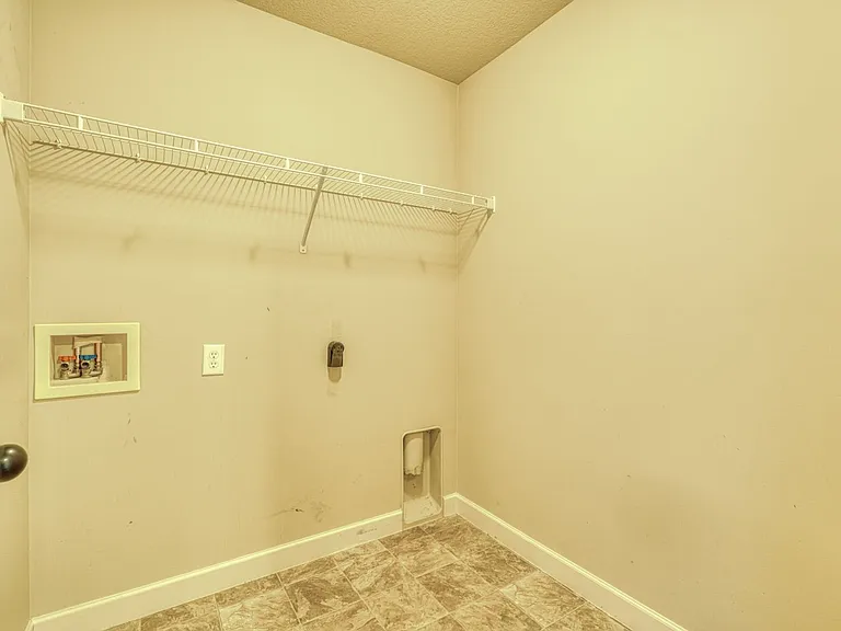 707 Bankston Dr — Photo 13