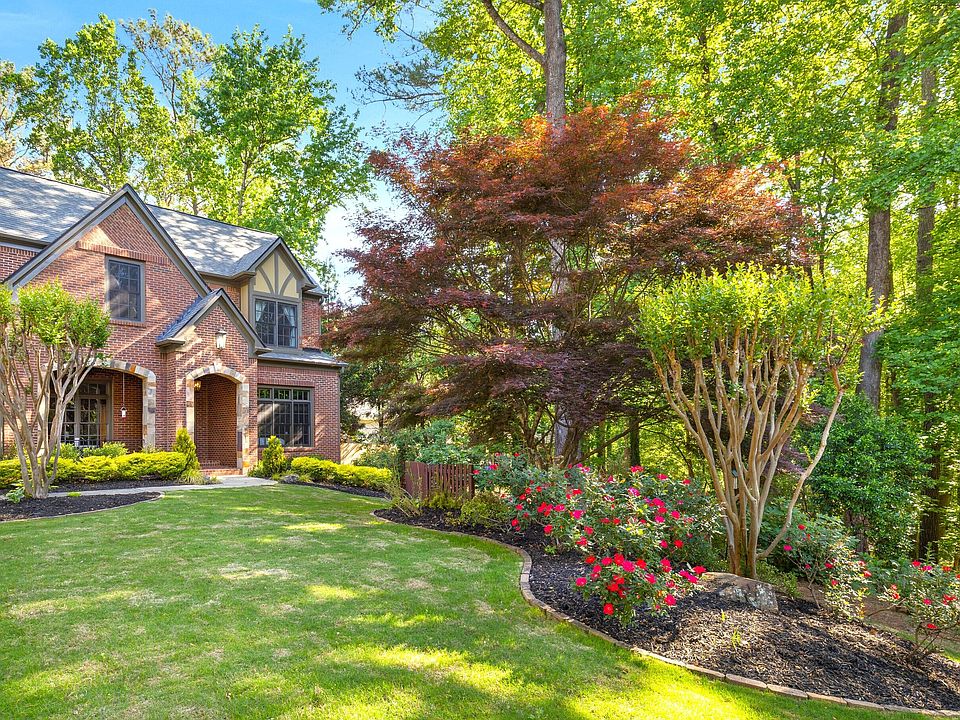 1st image of 164 Candler Dr