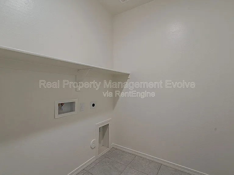 6450 W Magdalena Ln — Photo 23