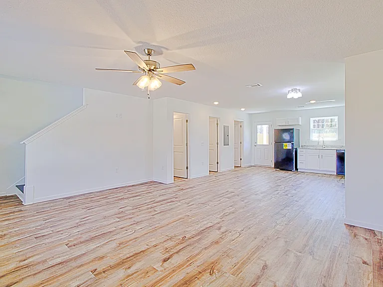 89 Horse Creek Rd NE #1 — Photo 3