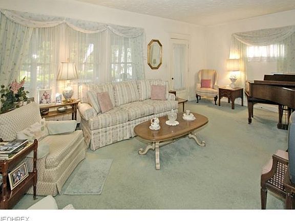 3rd image of 1200 Brockley Ave