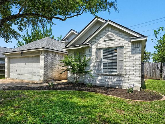 3rd image of 409 Willowbrook Dr