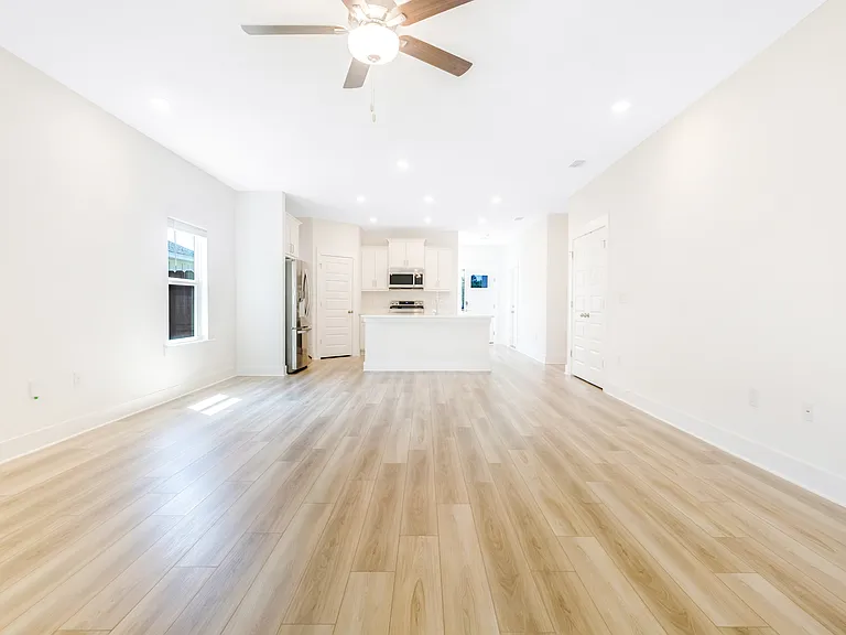 5320 Cornwall Dr — Photo 17