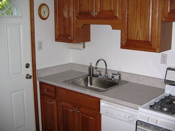 4th image of 272 Buckner Dr #222