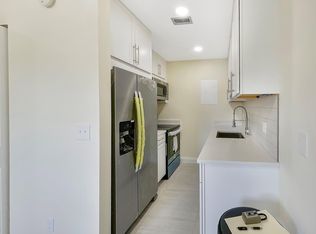 8921 NW 28th Drive #B, Coral Springs, FL 33065