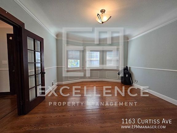 4th image of 1163 Curtiss Ave