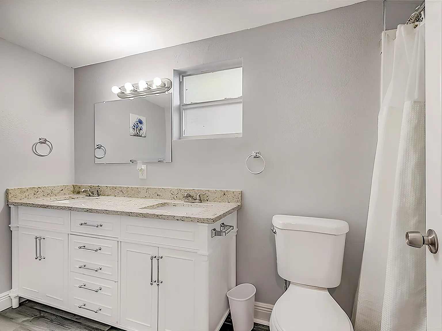 4 bed, 2.0 bath, 1729 sqft, $918 — Photo 3