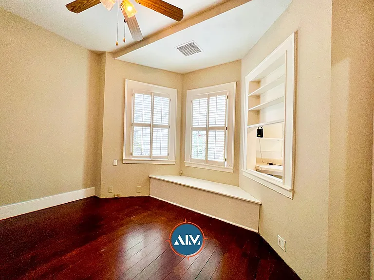 208 E Taylor St — Photo 20