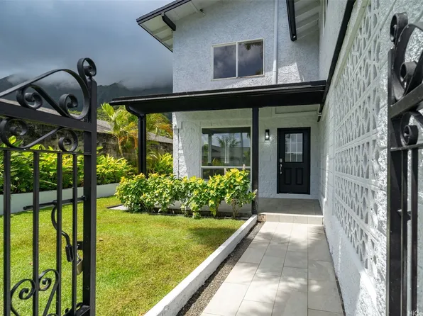 47-544 Hakuhale St, Kaneohe, HI 96744