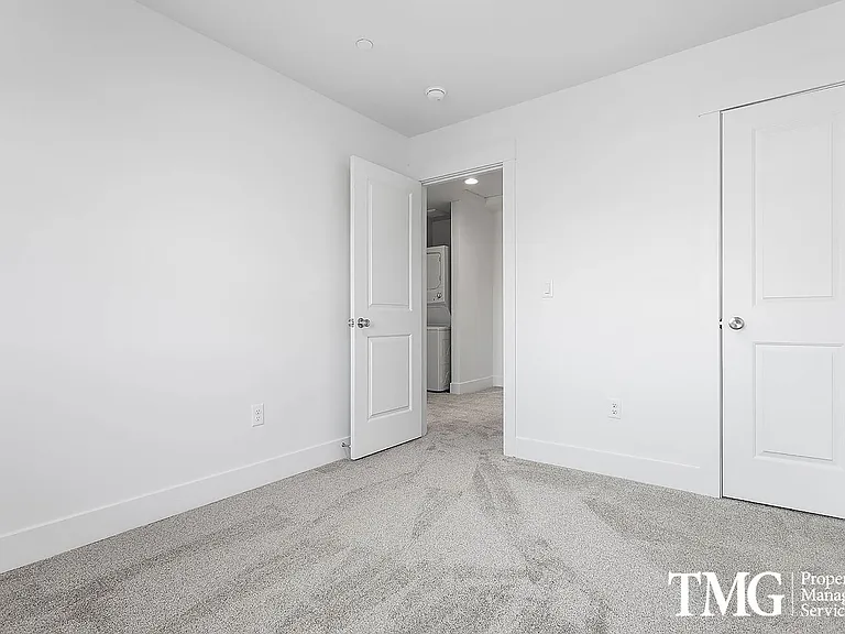 977 Creer Way #D-111 — Photo 57