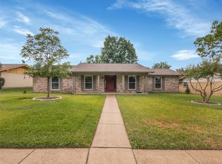 13110 Pennystone Dr, Farmers Branch, TX 75244