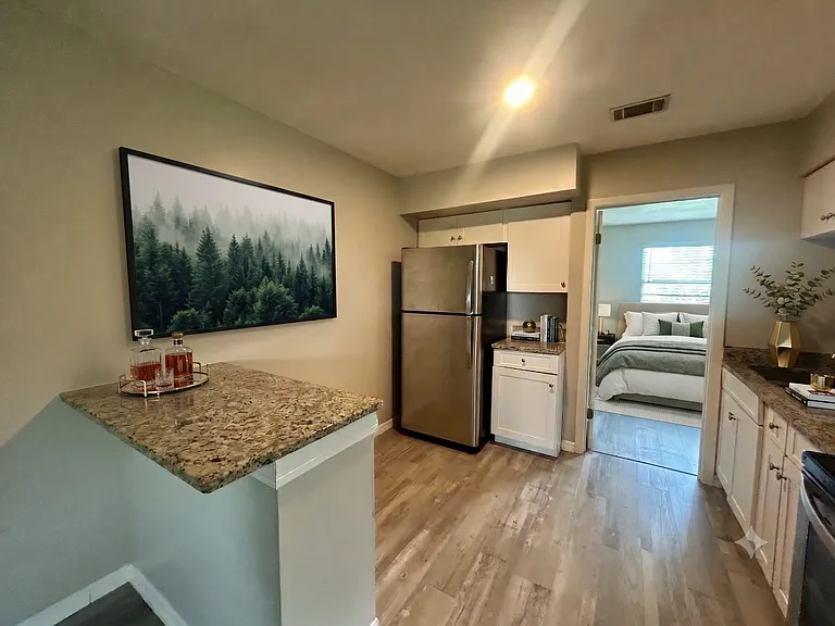 Janie B Apartments — Photo 2