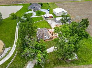 8660 Huch Ln, Columbia, IL 62236