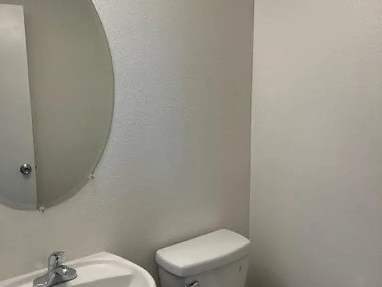 805 Pathfinder Way — Photo 23