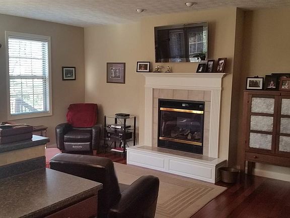 5th image of 4772 Saintsbury Ct
