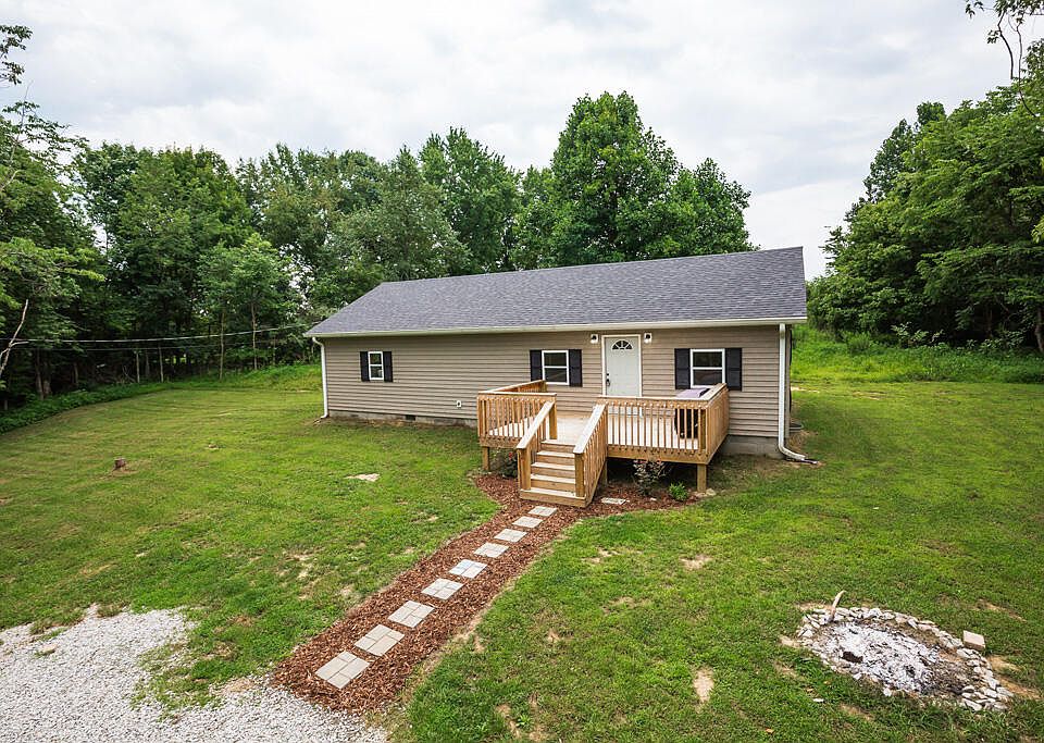 1st image of 180 Lakeview Dr