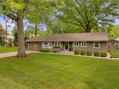 6525 Hodges Dr, Prairie Village, KS, 66208