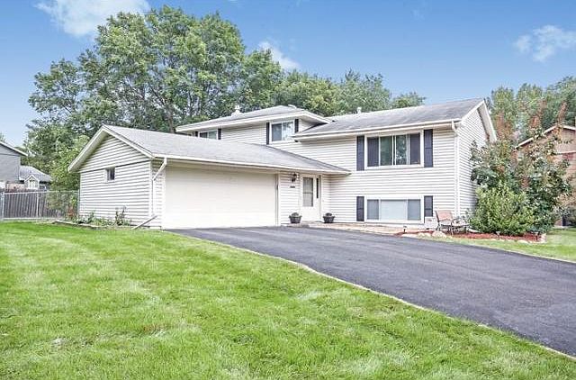 1st image of 12801 Country View Ln