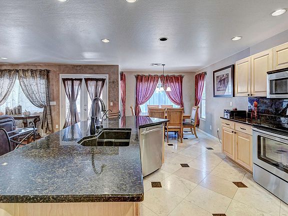 3rd image of 2115 E Vista Bonita Dr