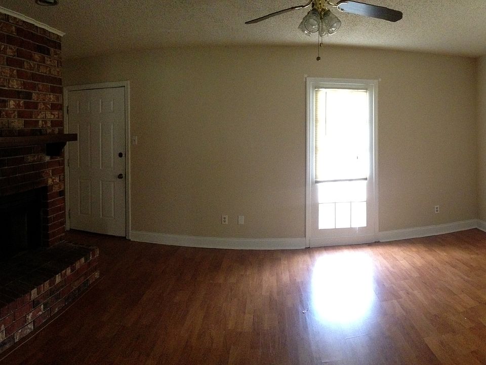 1st image of 4128 Chateau Blvd APT A