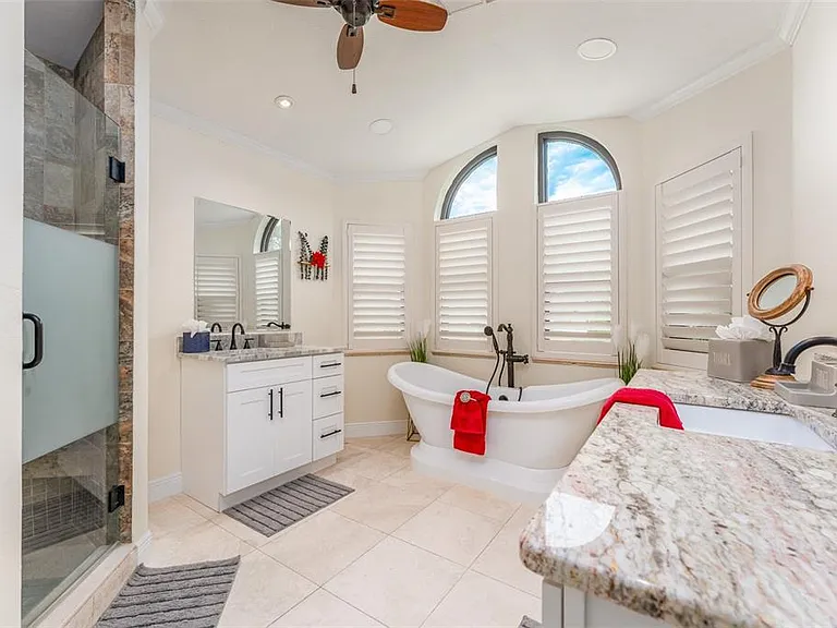 6151 Silver Oaks Dr — Photo 40