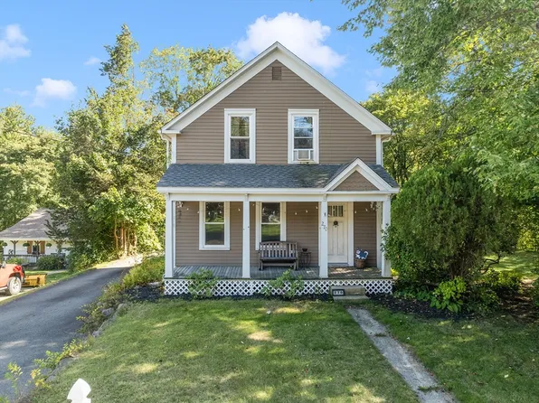 270 Dedham St, Wrentham, MA 02093