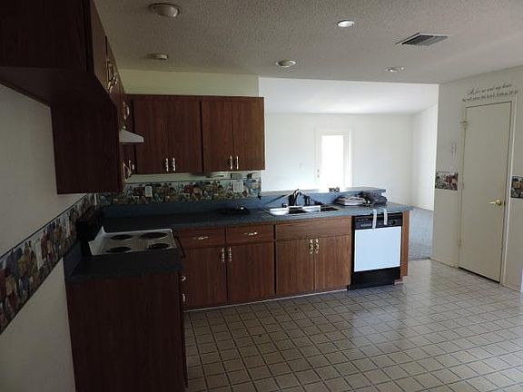 5th image of 4839 Avon St