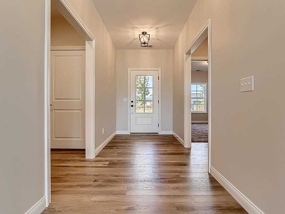 5th image of 3691 Cora Ct #B