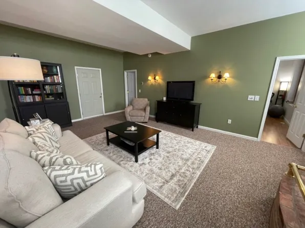 525 Maple Ave APT 7, Ballston Spa, NY 12020