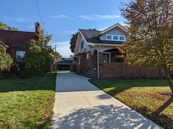 3rd image of 3713 Sheraton Dr