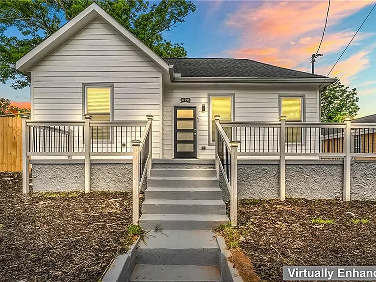 620 Echo St NW — Photo 2