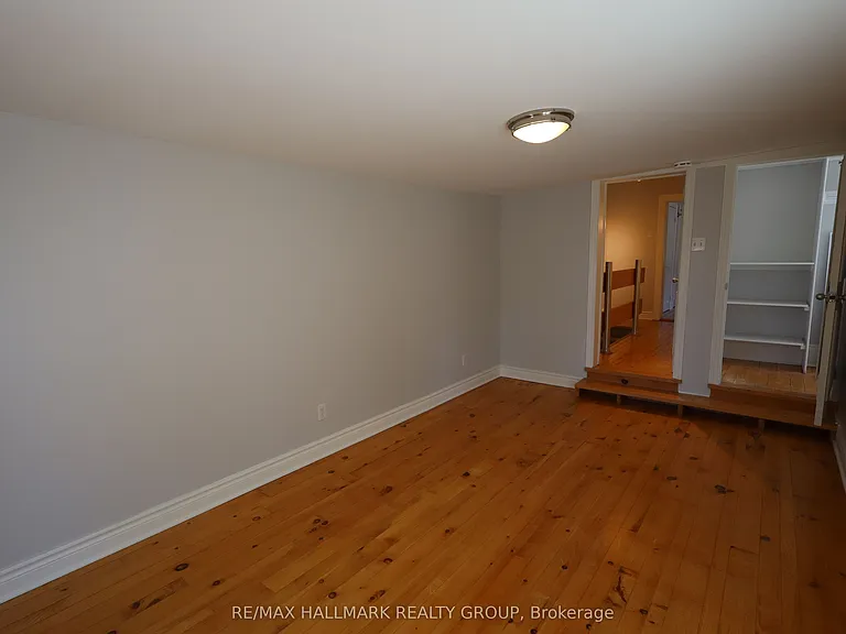 21 Electric St — Photo 16