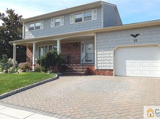 77 S Cliff Rd, Colonia, NJ 07067