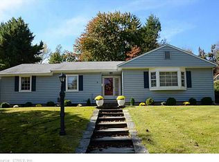 9 Gallaudet Dr, West Hartford, CT 06107
